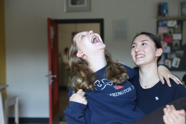 Lara & Emily